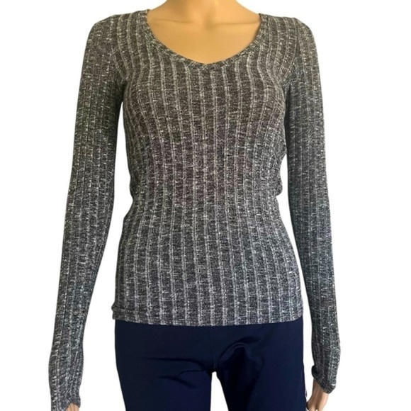 Express OneEleven tight knit top gray white marble V neck long sleeves Women M - Picture 1 of 12